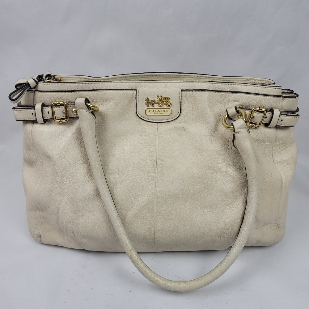 Coach Cream Leather Shoulder Bag with Gold Hardware